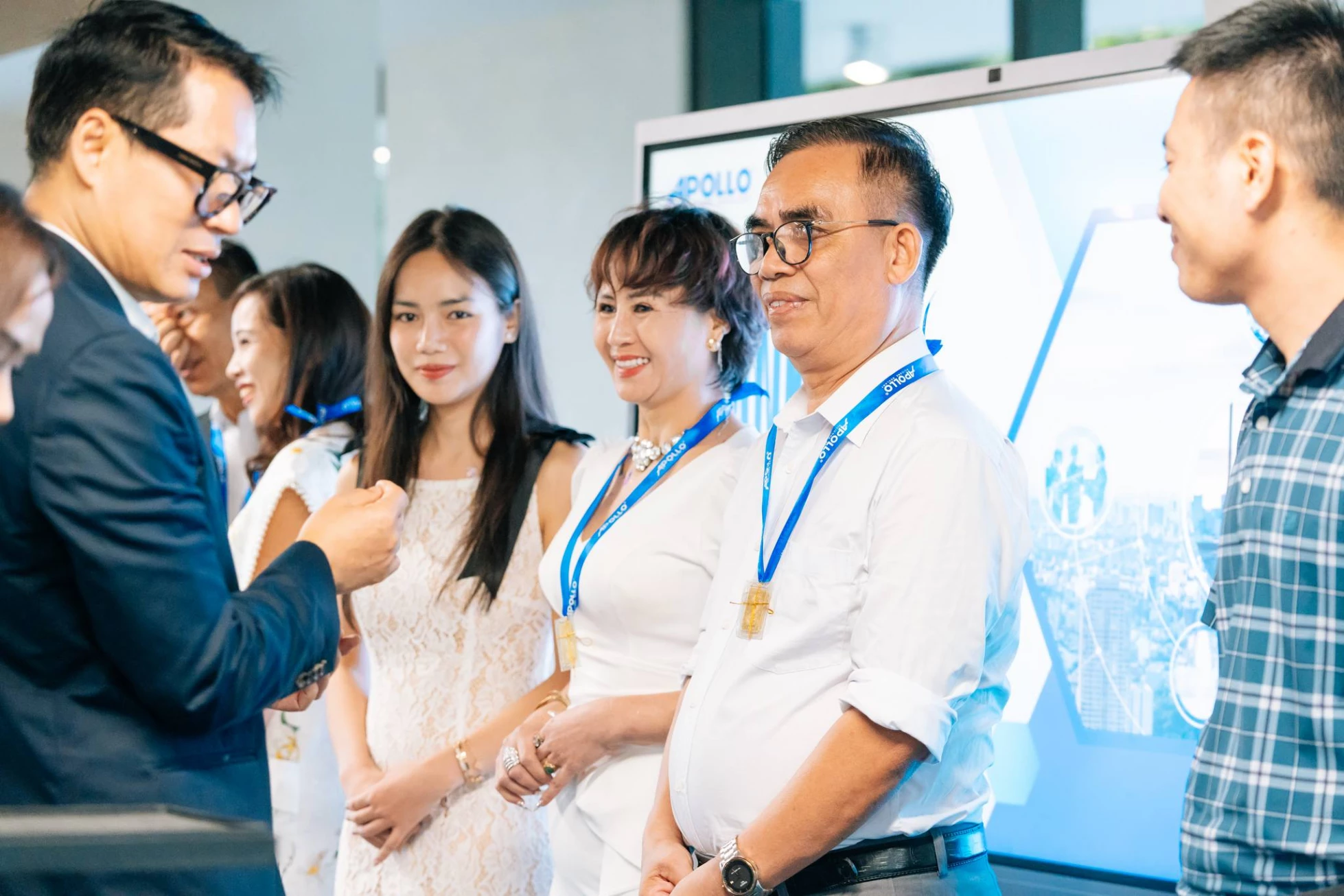 https://static.quochuyanhcorp.vn/17550/2024/Quốc/Apollo Haus/Album ảnh/Khánh thành/khanh-thanh-apollo-haus (6).jpg